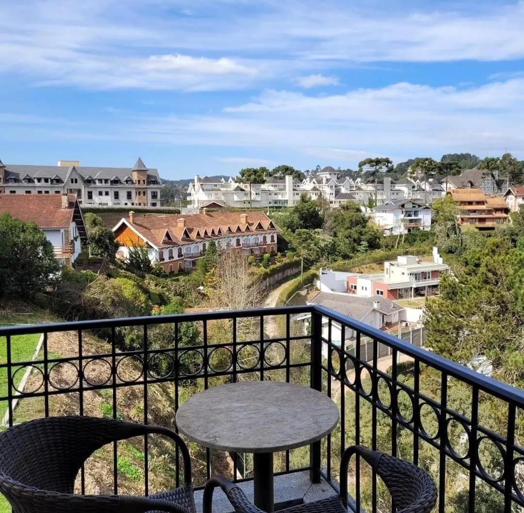 Apartment Hotel La Bas Campos do Jordao